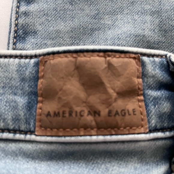 American Eagle distressed jeans - Picture 3 of 5